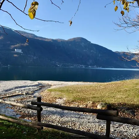 Διαμέρισμα 2 Passi Dal Lago, *